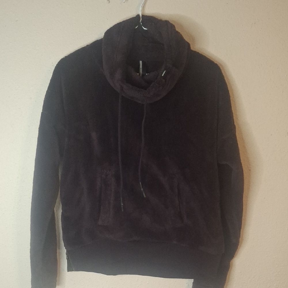 Mondetta Fleece Cowl neck sweater size small